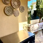Bali - T3 Climatise - Jardin - Piscine Residentielle - Parking * Frejus